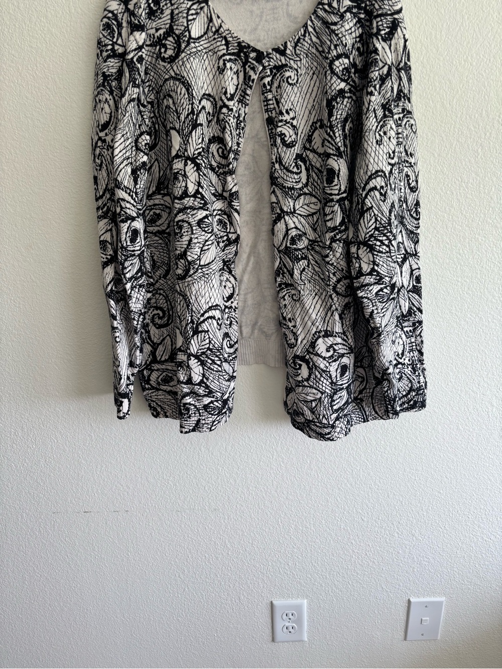 Black & White Floral Open-Front Cardigan